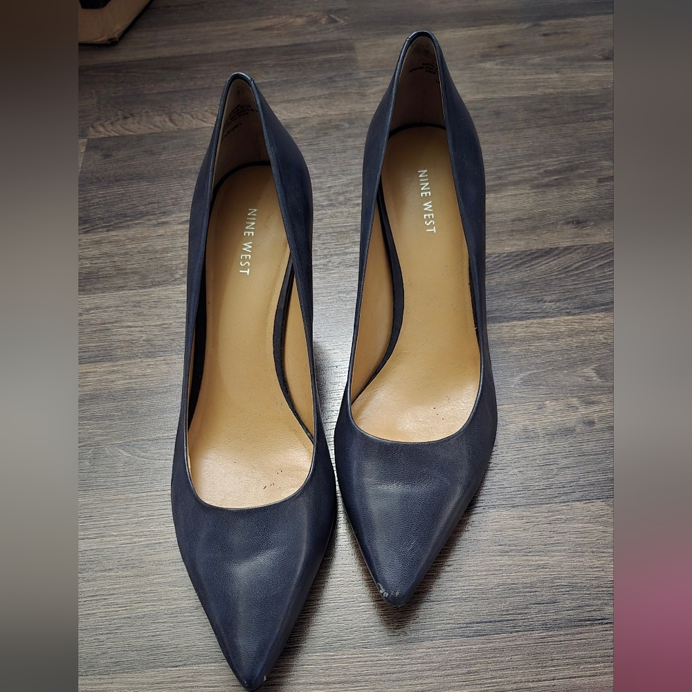 Nine West Women's Navy Pumps